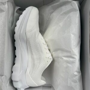 Alo Runner White Sneaker